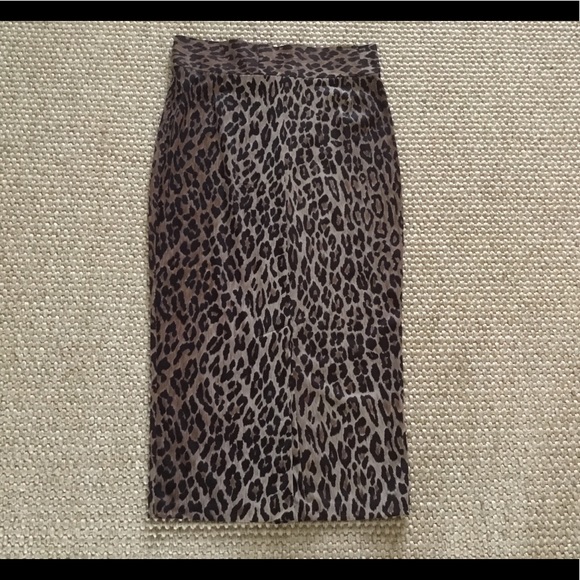 DOLCE & GABBANA VINTAGE LEOPARD PENCIL SKIRT 40 IT - Picture 2 of 4